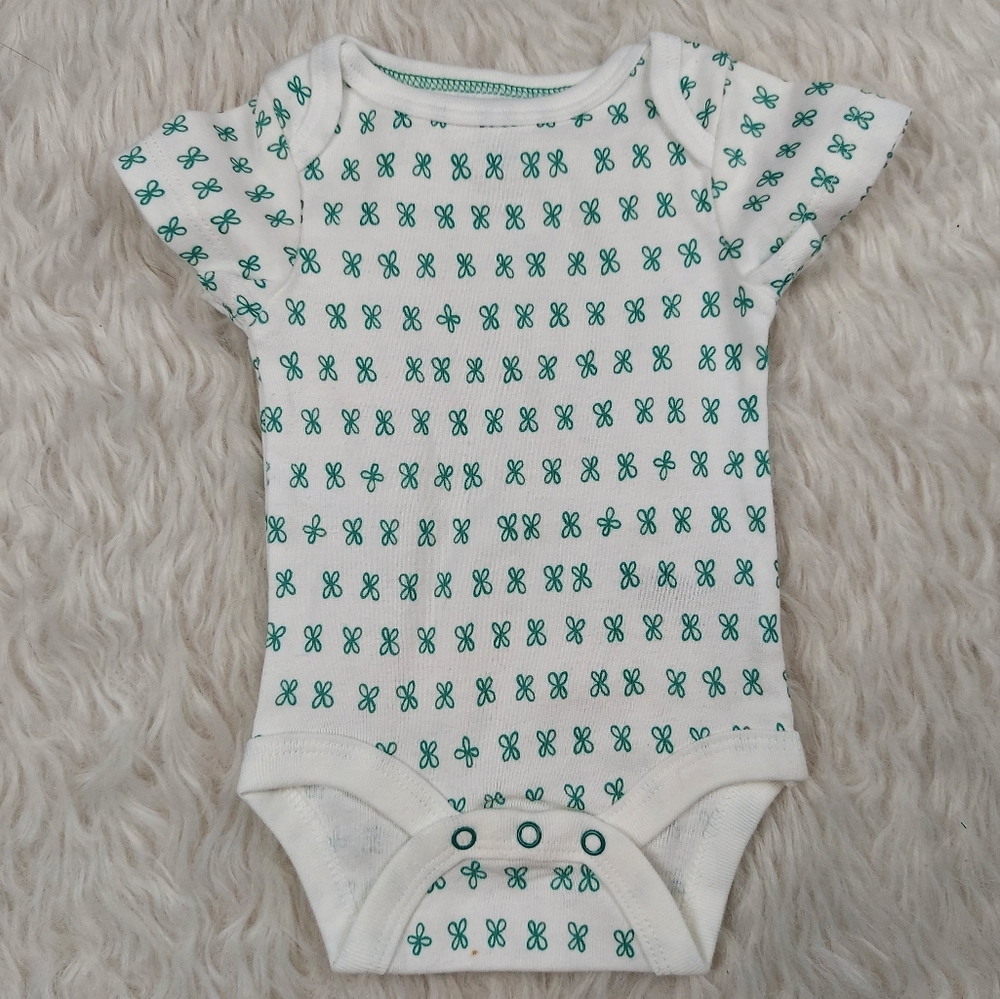 🌞 2/$4 CLEARANCE 🌞 
Cloud Island • Onesie